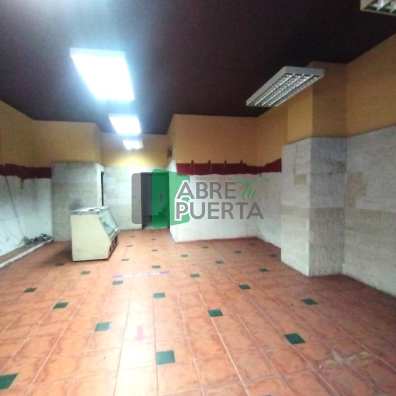 LOCAL EN EL PUENTE