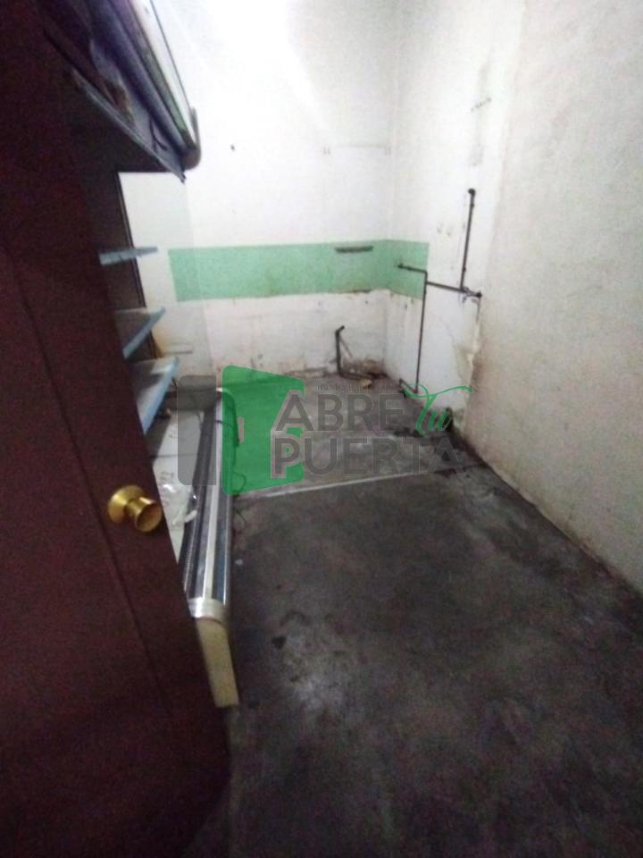 170507722910500024896_170499868774 LOCAL EN EL PUENTE