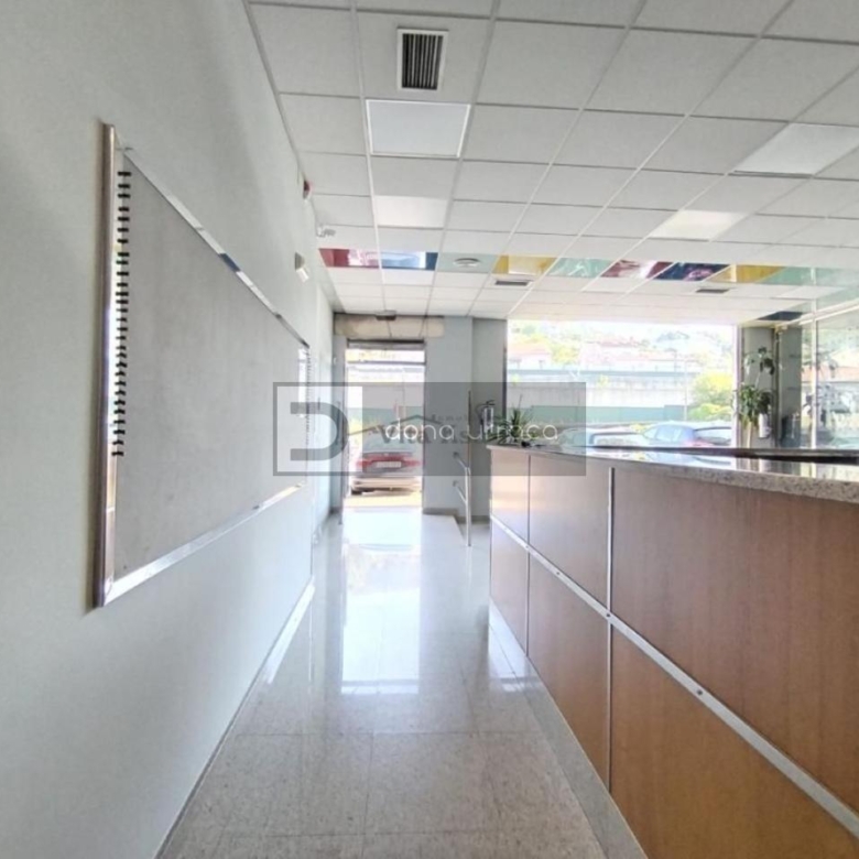 Alquiler de Local en camino Vigo-Pino