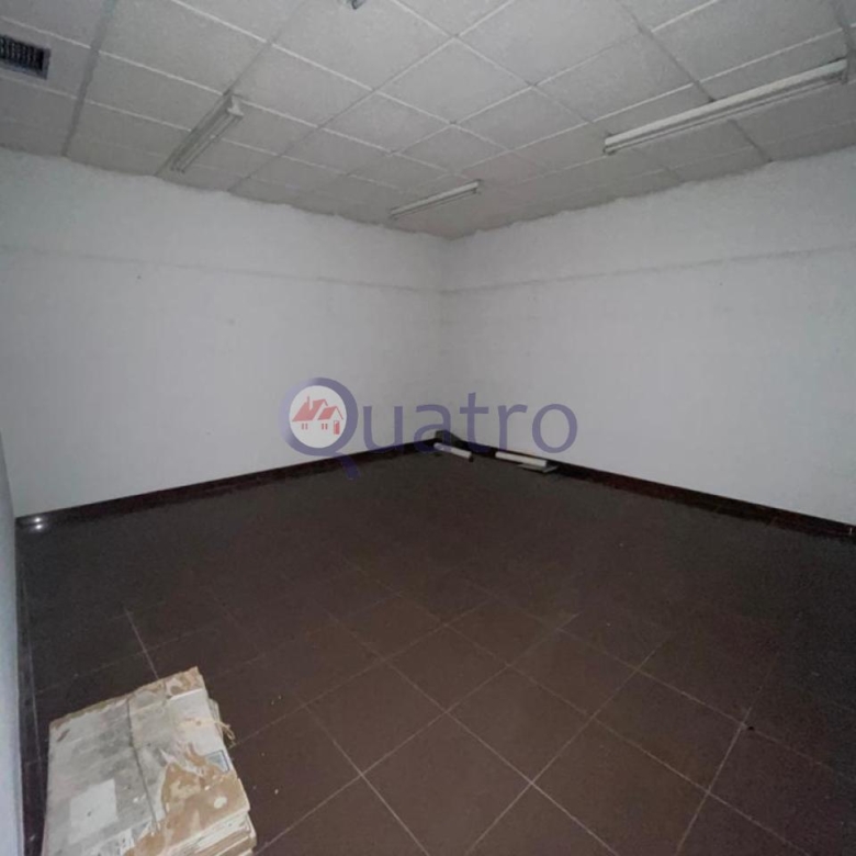 Gran local comercial en el Paseo de Salamanca