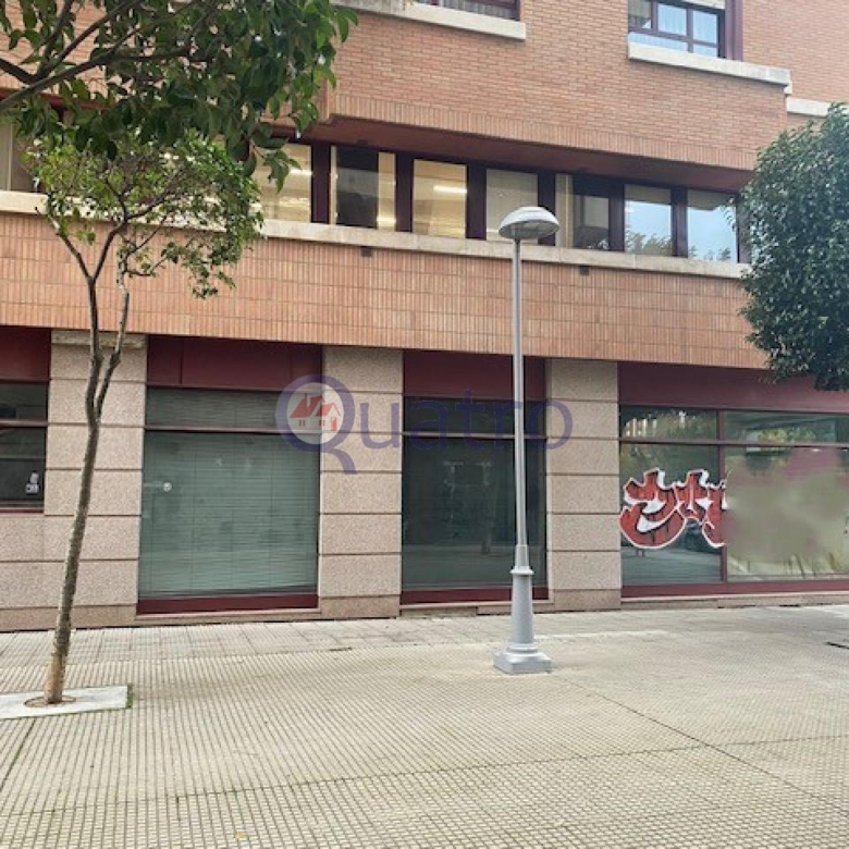 Gran local comercial en el Paseo de Salamanca