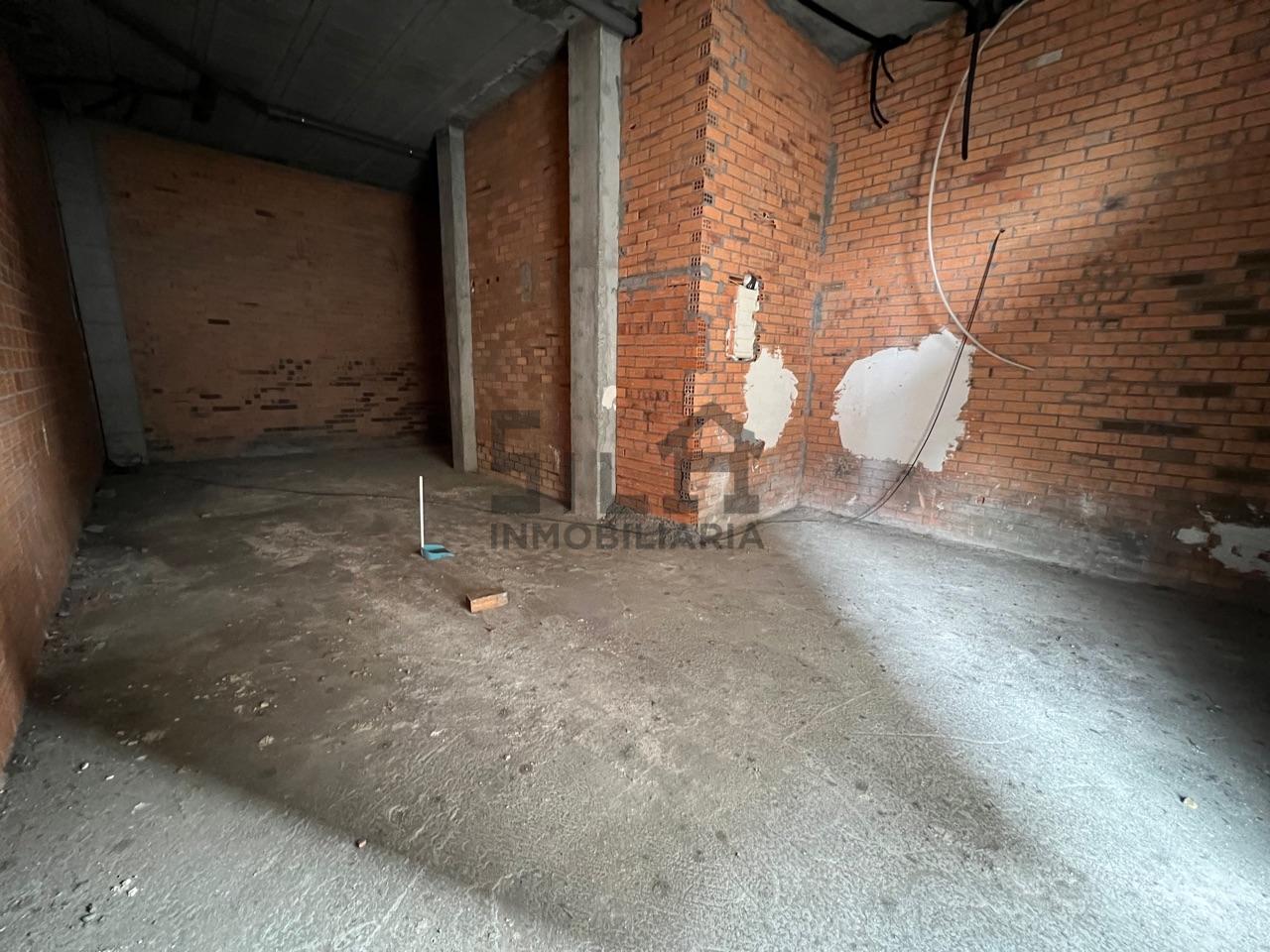 VENTA LOCAL EN CARBALLIÑO