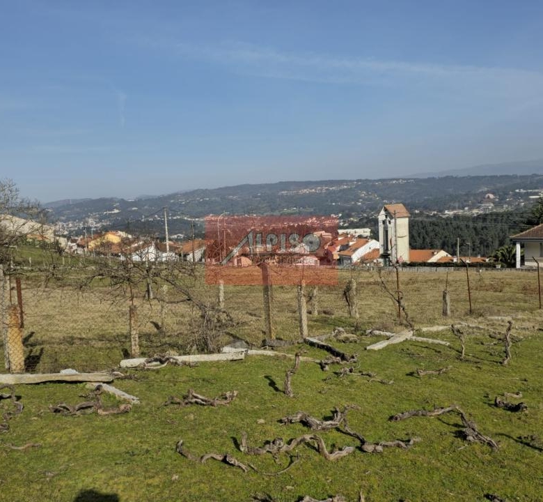 Parcela en San Cibrao das Viñas