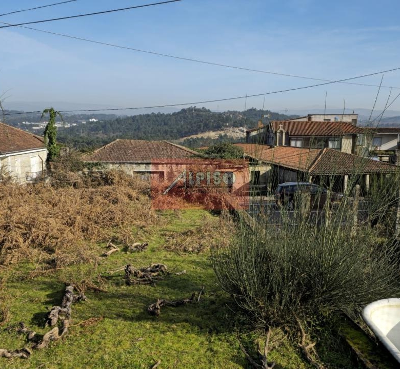 Parcela en San Cibrao das Viñas