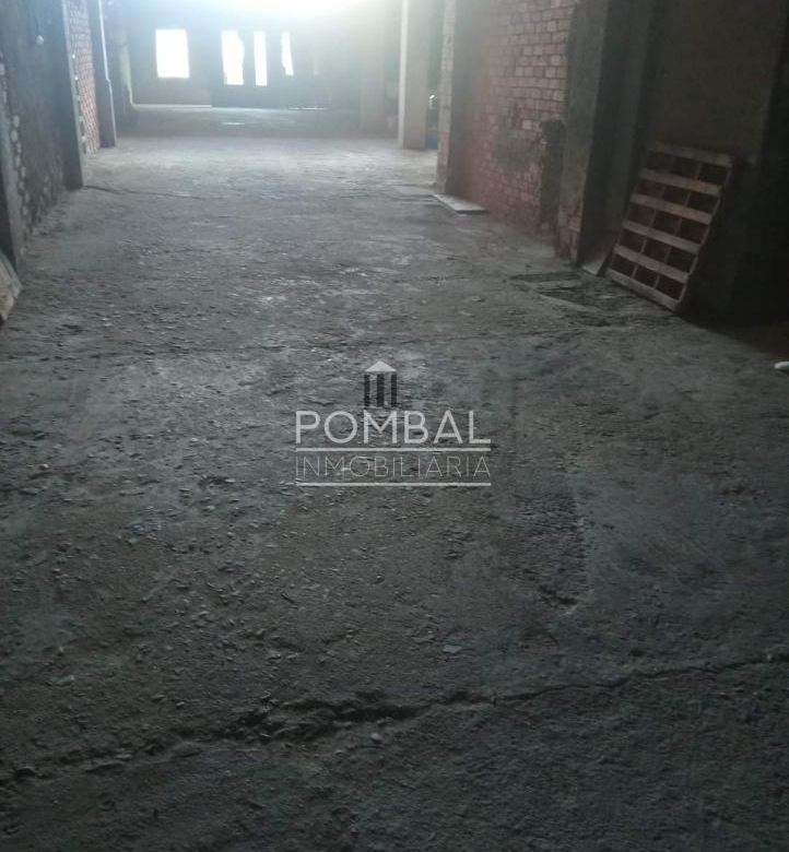 BAJO EN  SOTANO EN EMILIO PARDO BAZAN