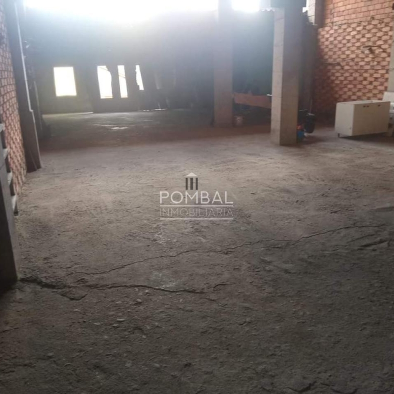 BAJO EN  SOTANO EN EMILIO PARDO BAZAN