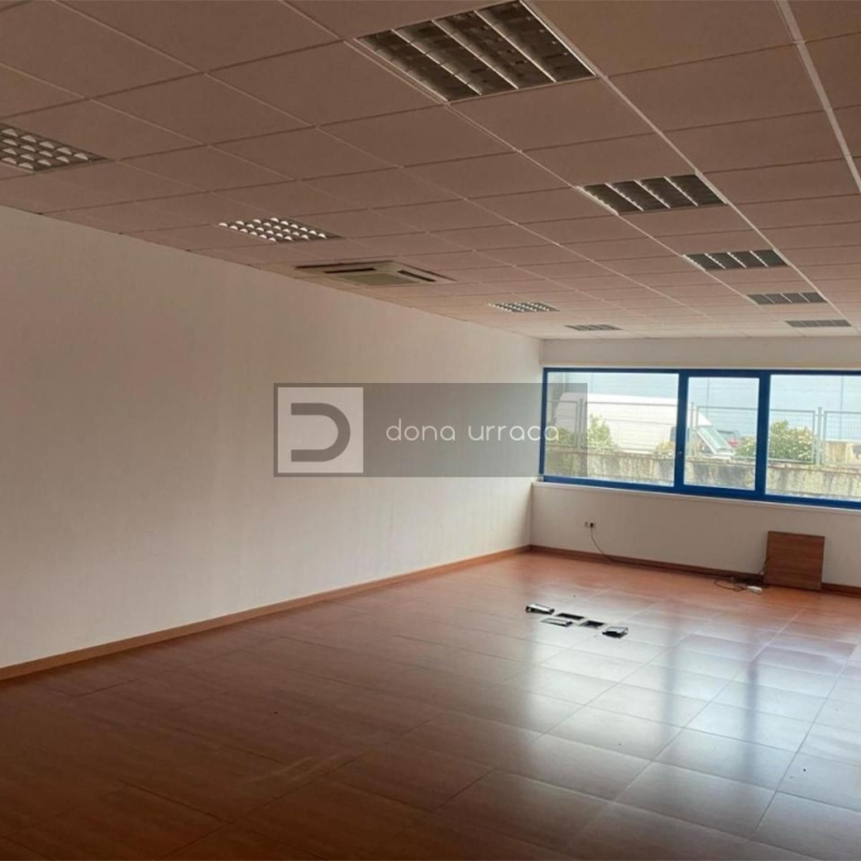 Local comercial en venta en Vilamarín