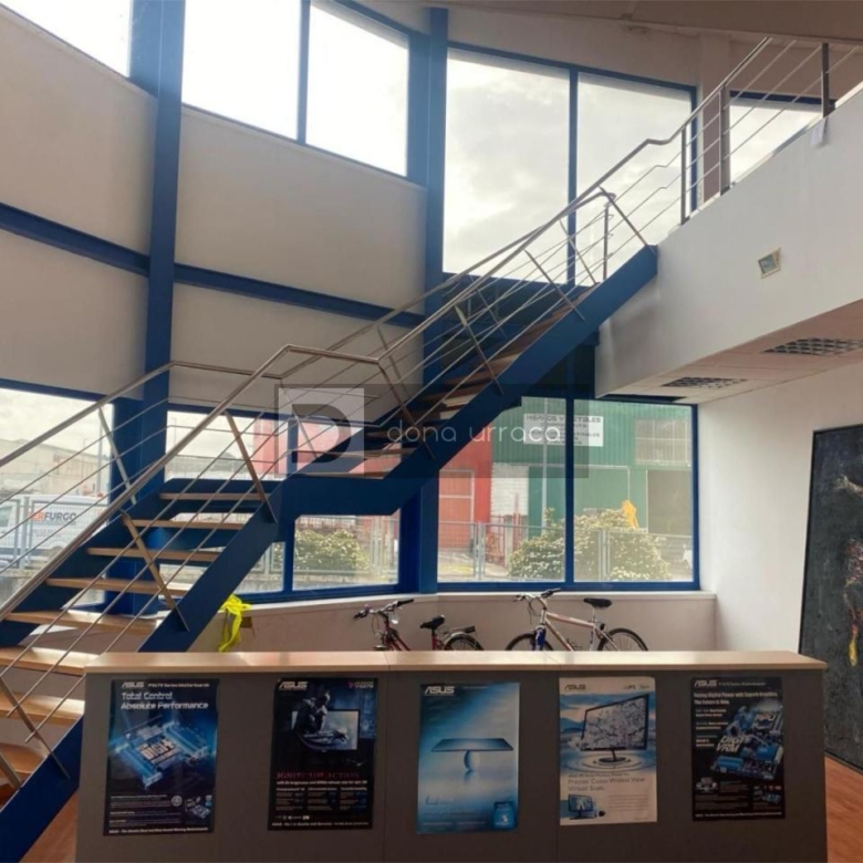 Local comercial en venta en Vilamarín