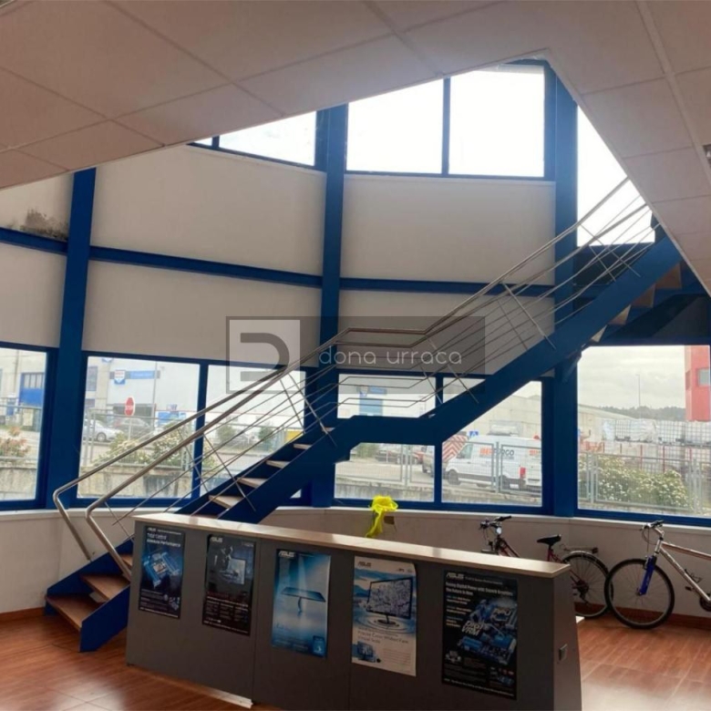 Local comercial en venta en Vilamarín