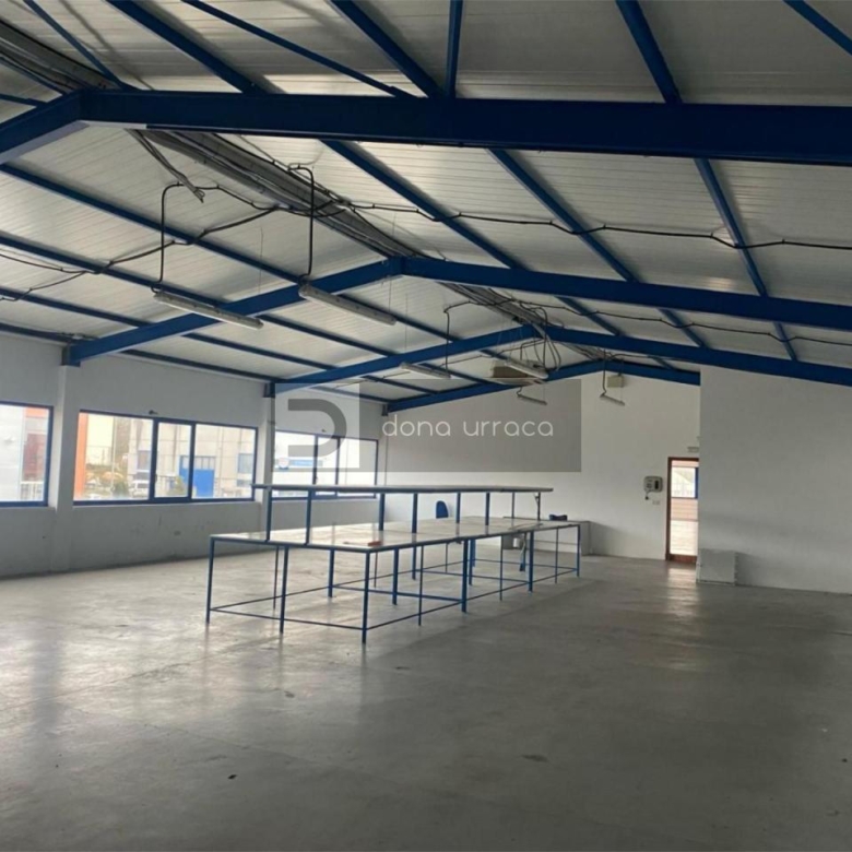 Local comercial en venta en Vilamarín