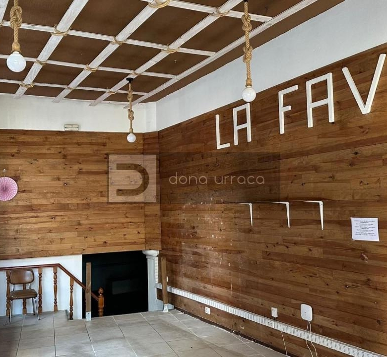 Local comercial en alquiler en Centro