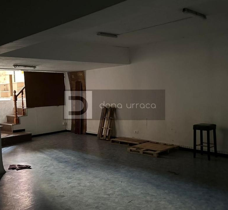 Local comercial en alquiler en Centro