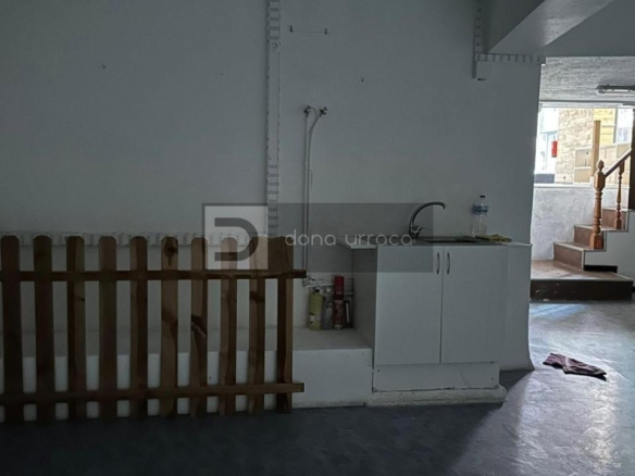 Local comercial en alquiler en Centro