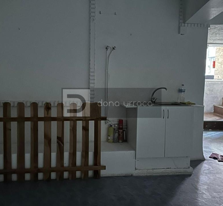 Local comercial en alquiler en Centro