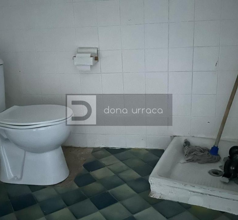 Local comercial en alquiler en Centro