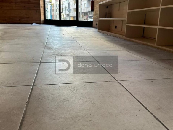 Local comercial en alquiler en Centro