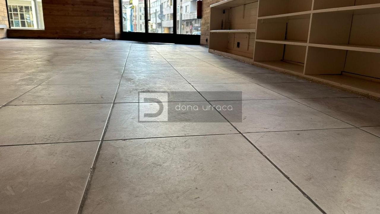 170799130650600025115_170799066821 Local comercial en alquiler en Centro
