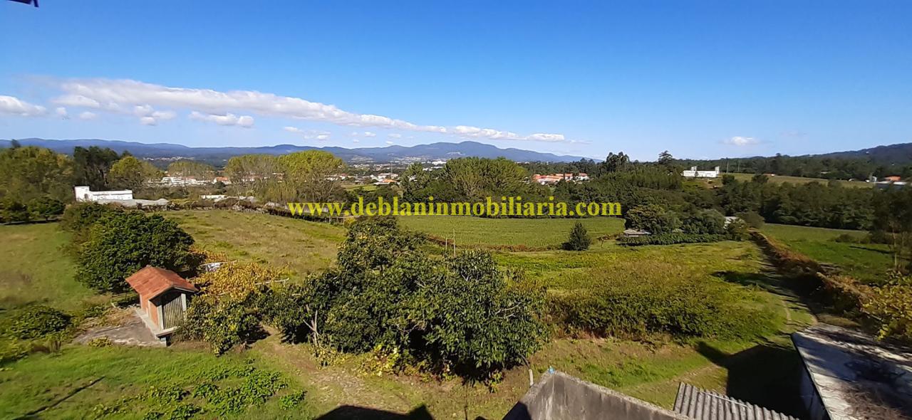 UBICADA EN VALENÇA, QUINTA DO FORTE CON TERRENO DE 22.600 M2