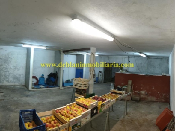 UBICADA EN VALENÇA, QUINTA DO FORTE CON TERRENO DE 22.600 M2