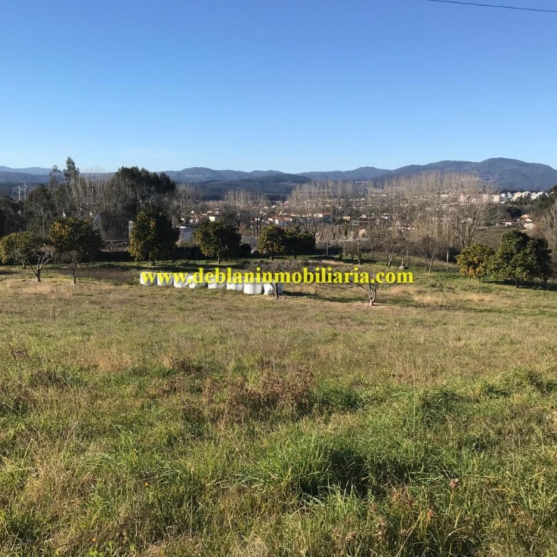 UBICADA EN VALENÇA, QUINTA DO FORTE CON TERRENO DE 22.600 M2