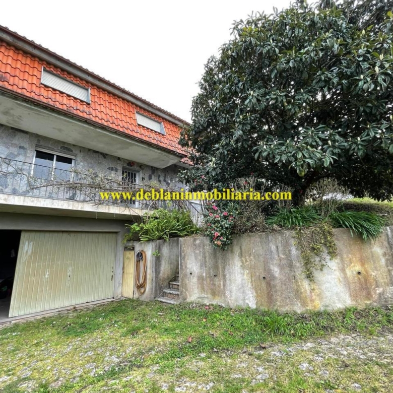 UBICADA EN VALENÇA, QUINTA DO FORTE CON TERRENO DE 22.600 M2