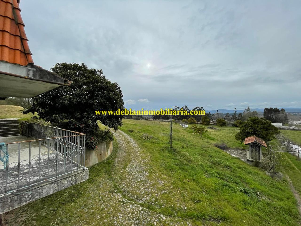 170807989906900008389_170807979371 UBICADA EN VALENÇA, QUINTA DO FORTE CON TERRENO DE 22.600 M2