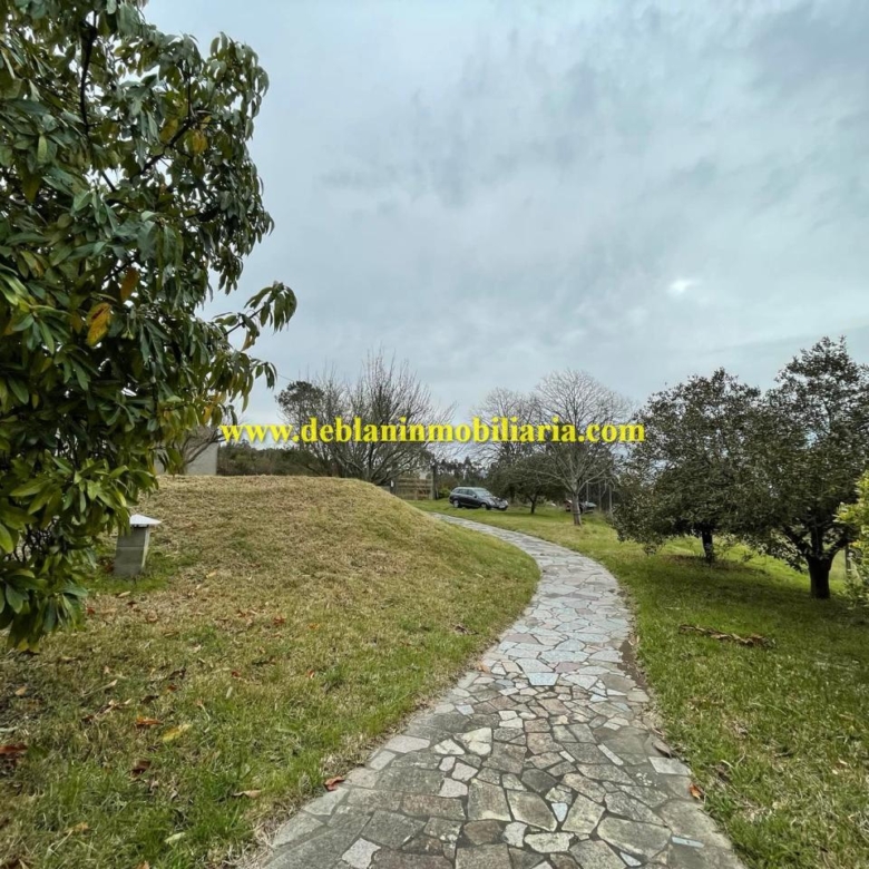 UBICADA EN VALENÇA, QUINTA DO FORTE CON TERRENO DE 22.600 M2