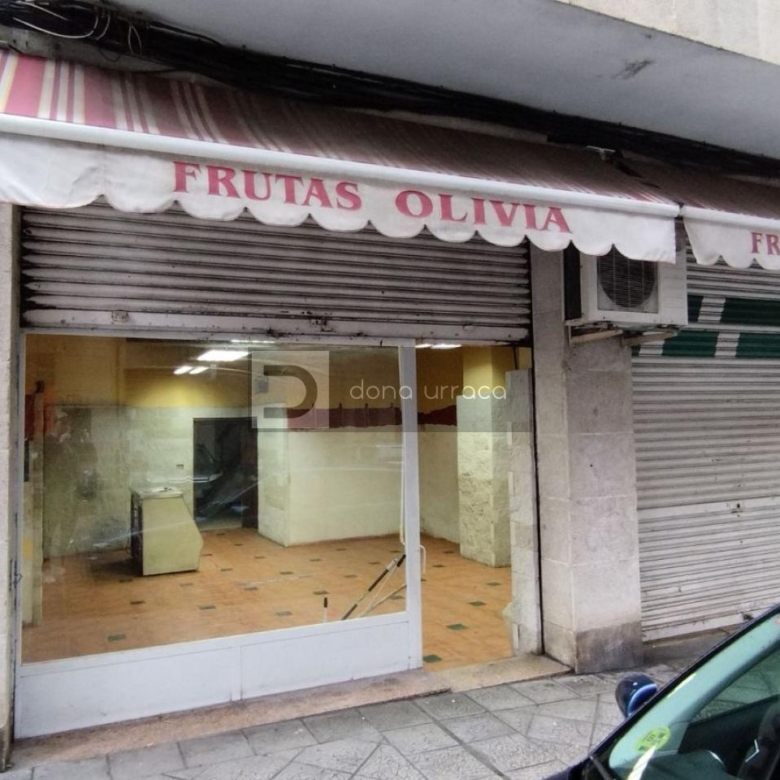 Local en venta en calle San Rosendo