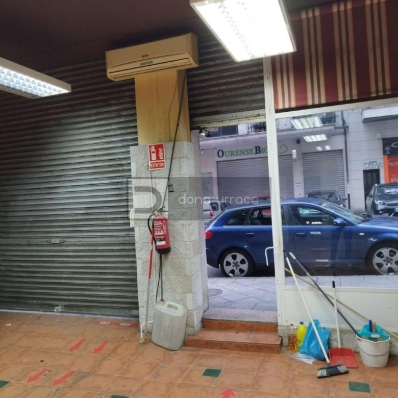 Local en venta en calle San Rosendo