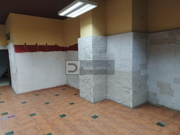 Local en venta en calle San Rosendo