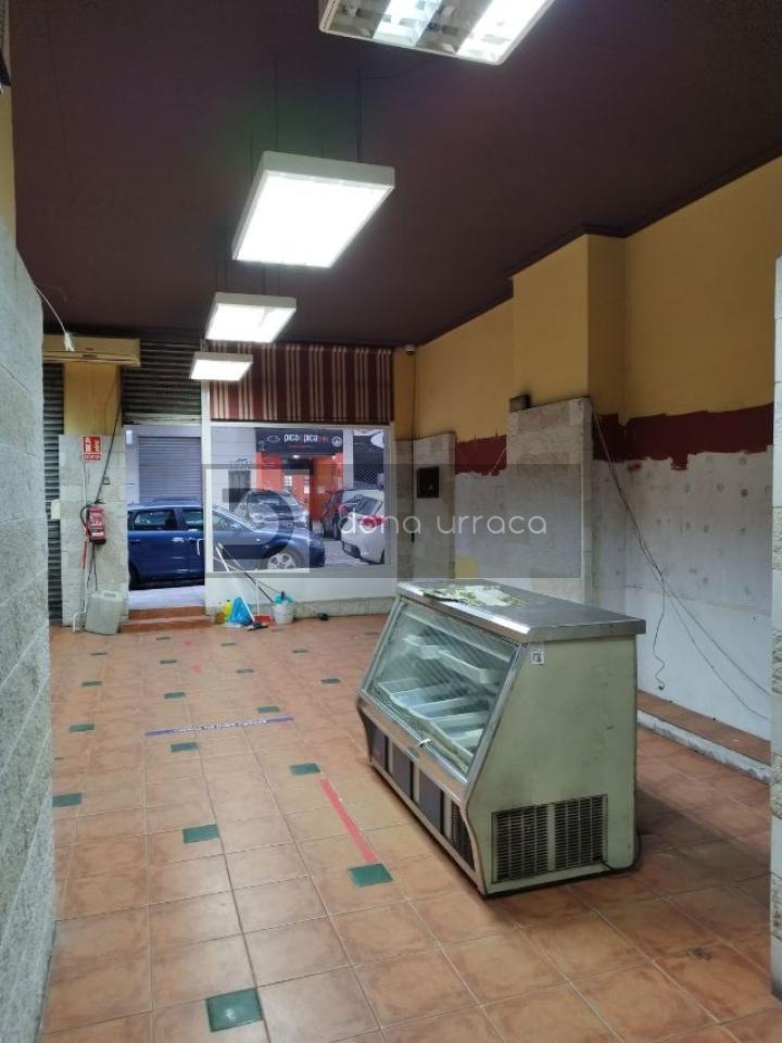 Local en venta en calle San Rosendo