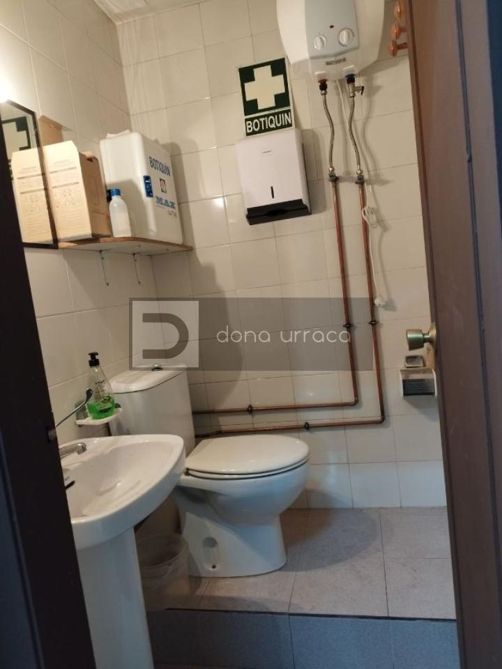 Local en venta en calle San Rosendo