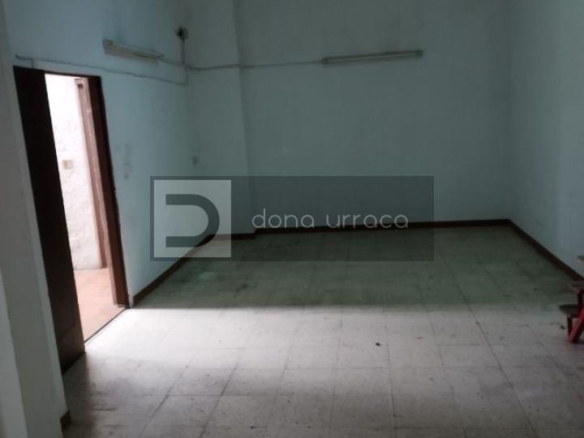 Local en venta en calle San Rosendo