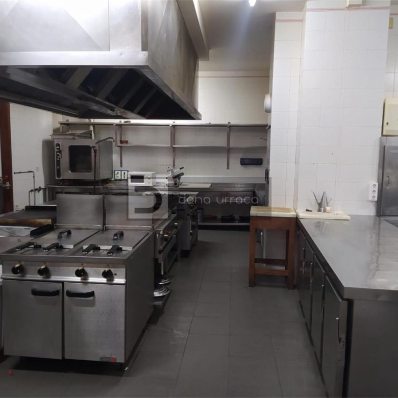 HOTEL EN VENTA O ALQUILER CARBALLIÑO