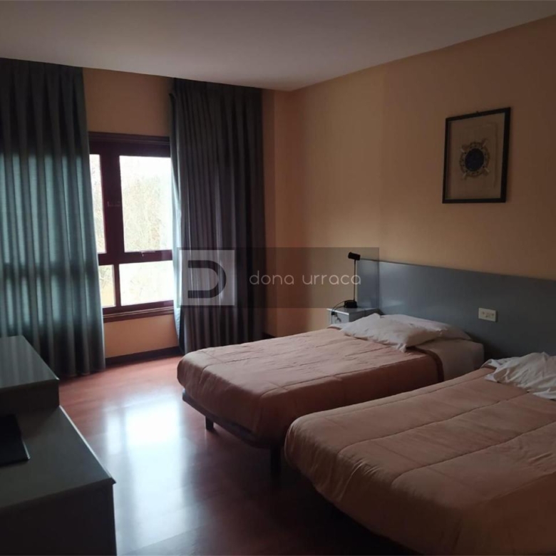 HOTEL EN VENTA O ALQUILER CARBALLIÑO