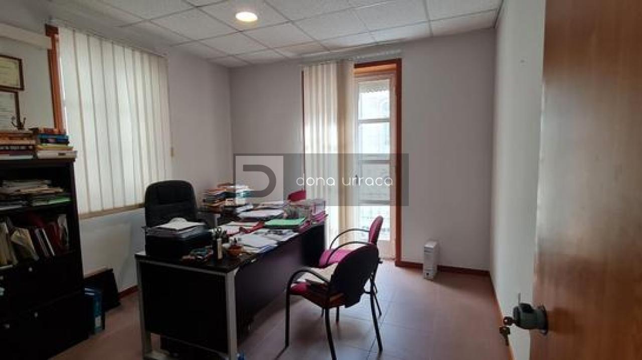 170971817694000025275_170963447225 ALQUILER OFICINAS EN EL CENTRO DE OURENSE