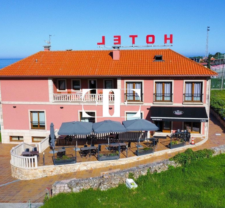 Inversión Hotelera de Éxito en Santa María de Oya: Hotel A Riña