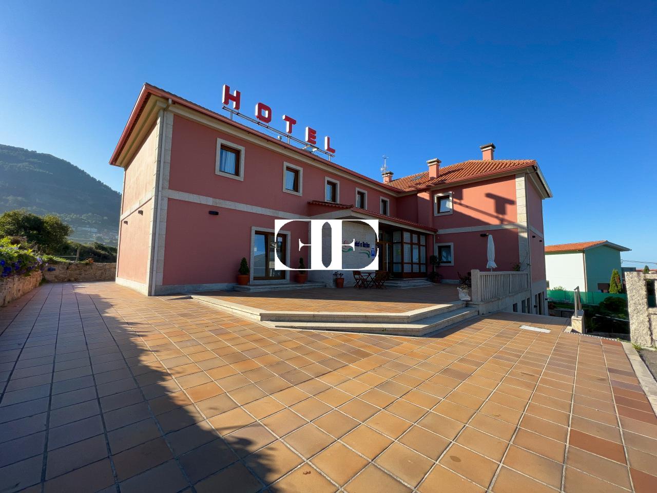 Inversión Hotelera de Éxito en Santa María de Oya: Hotel A Riña