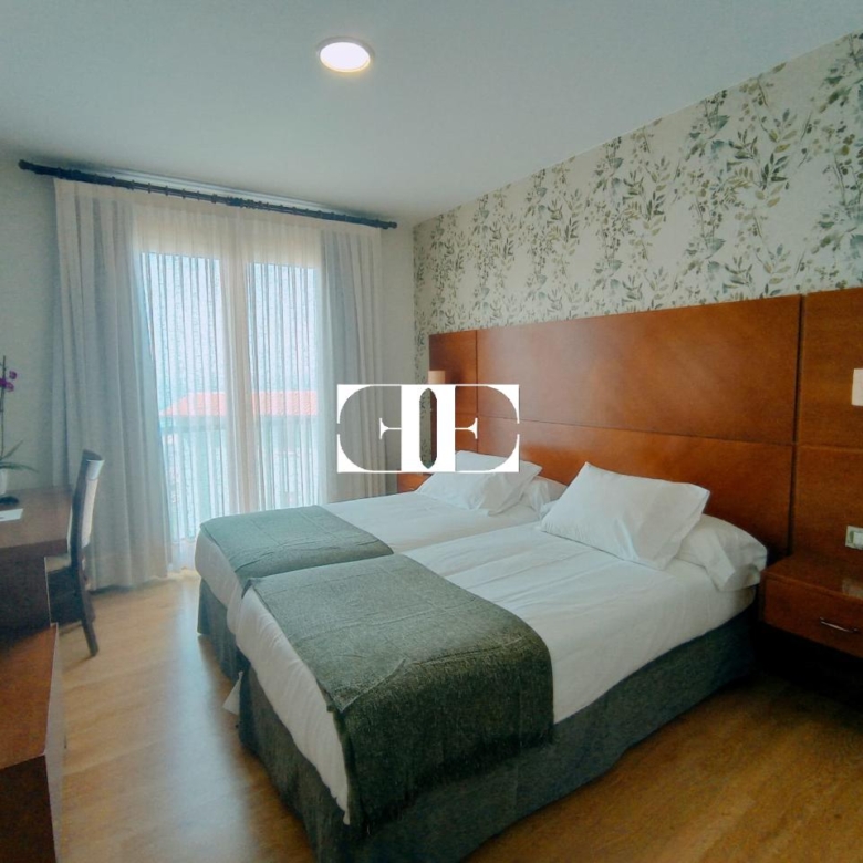 Inversión Hotelera de Éxito en Santa María de Oya: Hotel A Riña