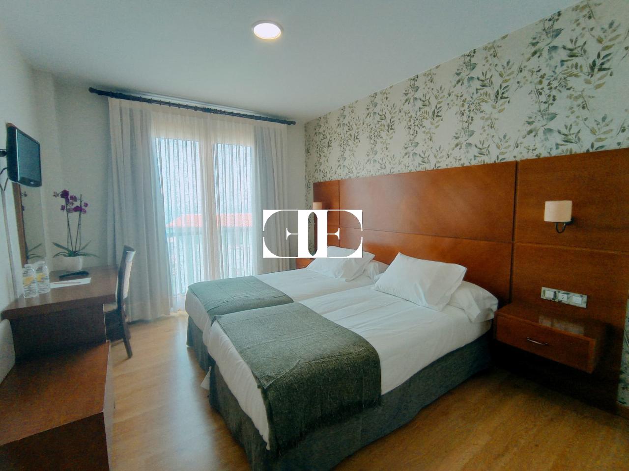 Inversión Hotelera de Éxito en Santa María de Oya: Hotel A Riña