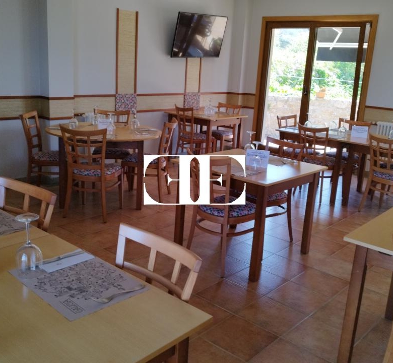 Inversión Hotelera de Éxito en Santa María de Oya: Hotel A Riña