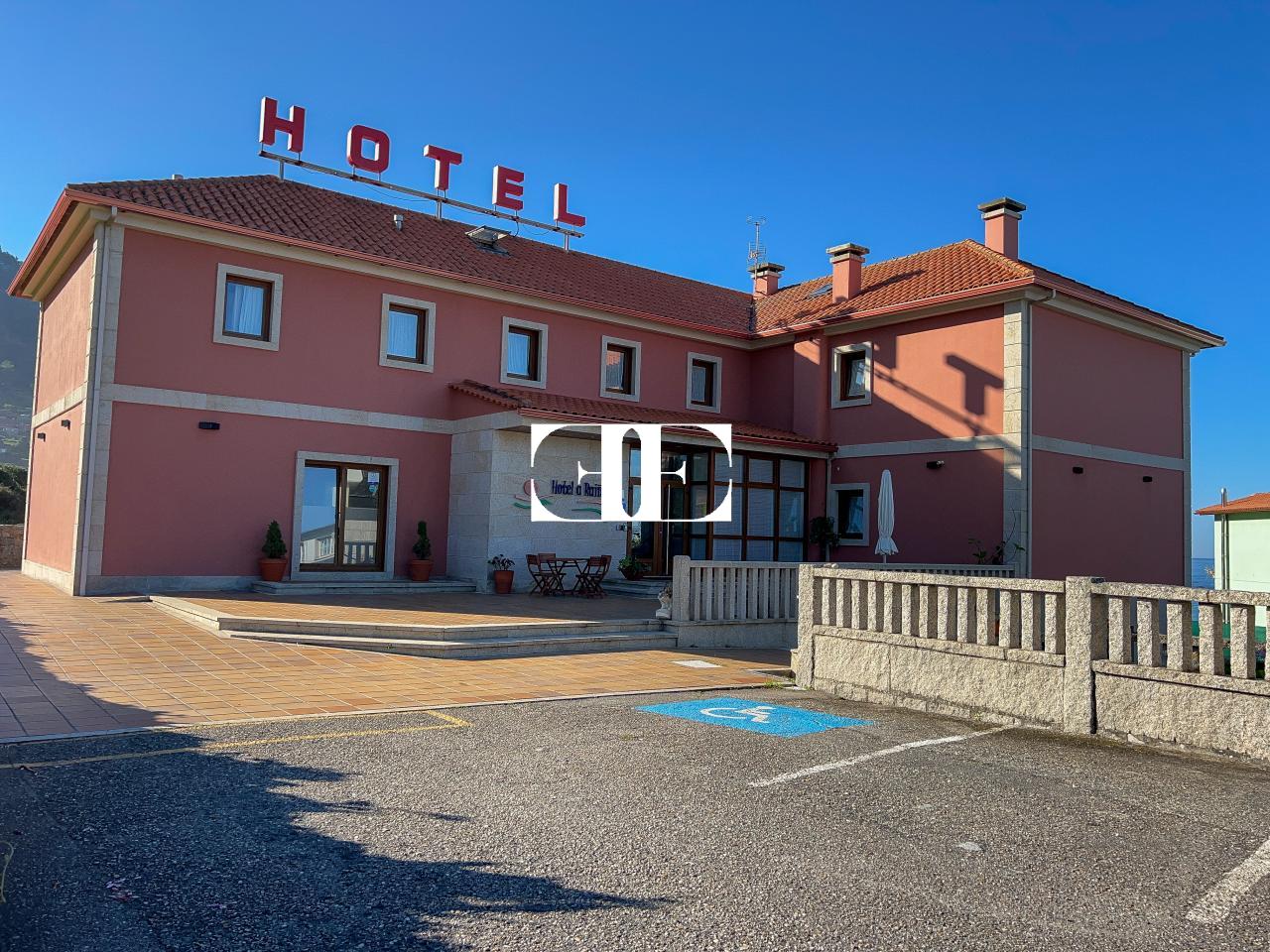 Inversión Hotelera de Éxito en Santa María de Oya: Hotel A Riña