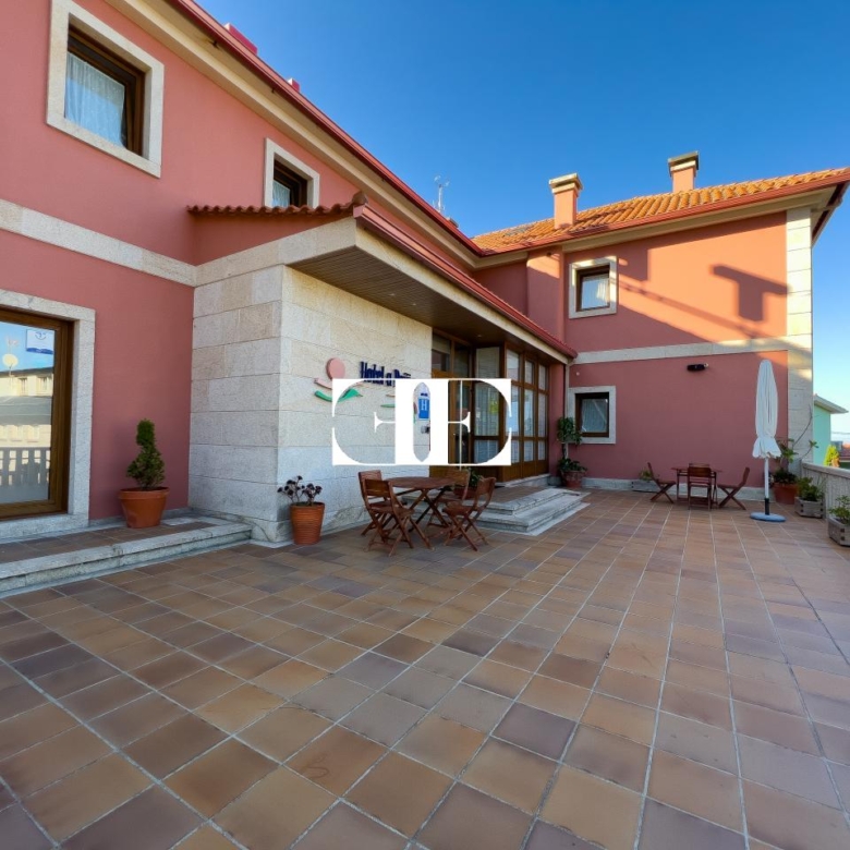 Inversión Hotelera de Éxito en Santa María de Oya: Hotel A Riña