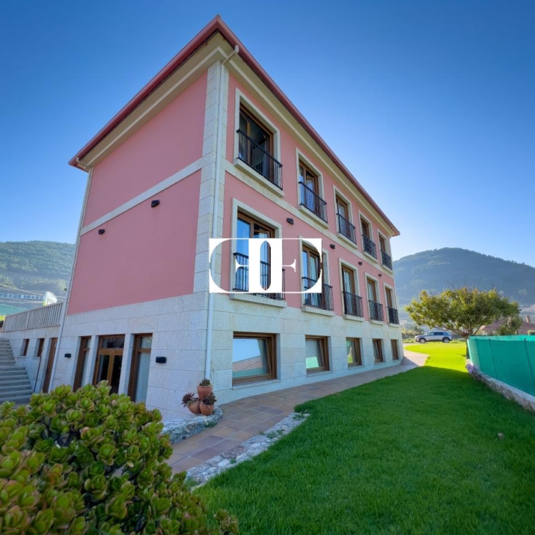 Inversión Hotelera de Éxito en Santa María de Oya: Hotel A Riña