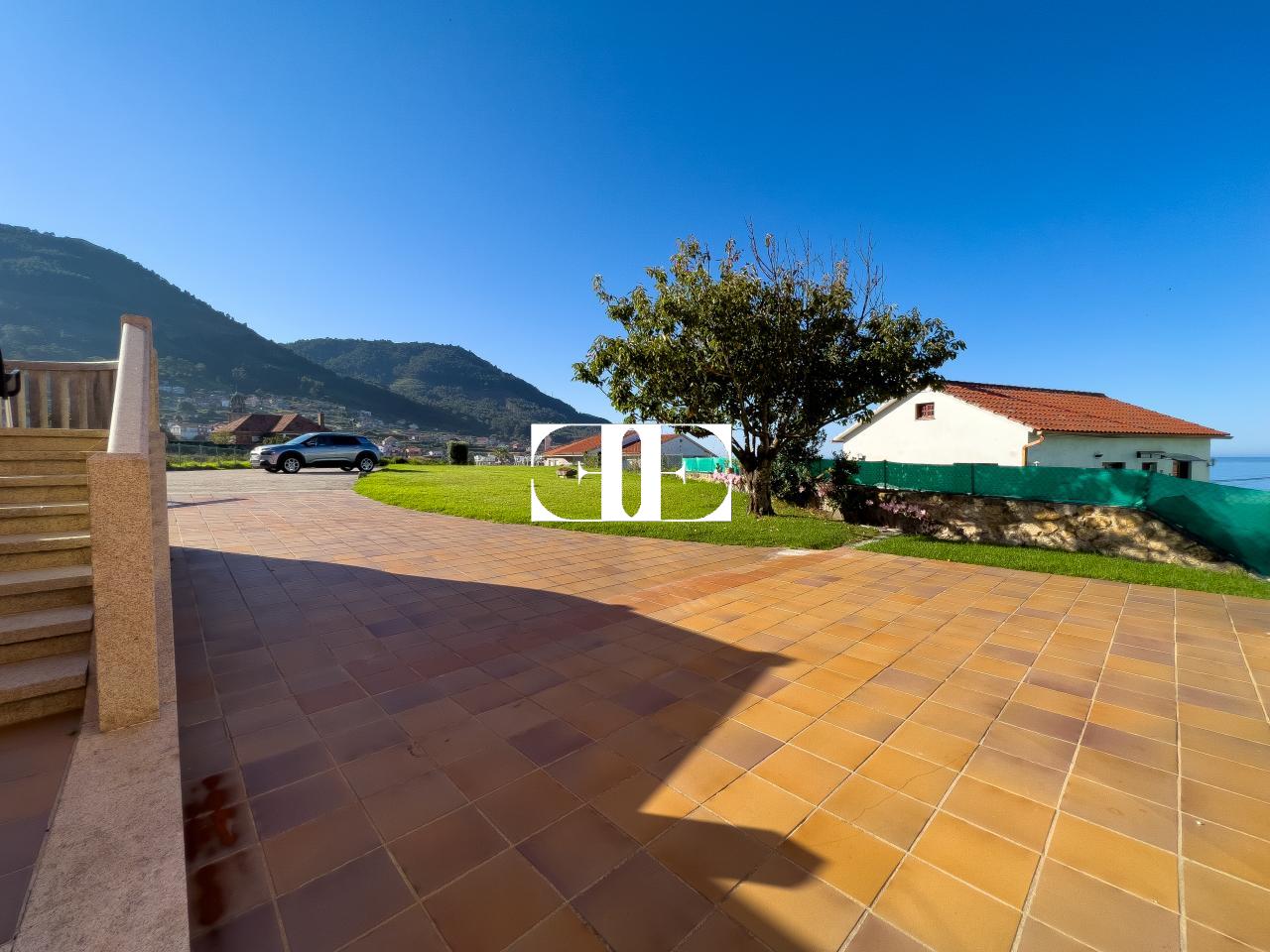 Inversión Hotelera de Éxito en Santa María de Oya: Hotel A Riña