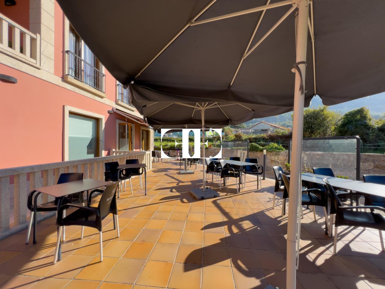 Inversión Hotelera de Éxito en Santa María de Oya: Hotel A Riña