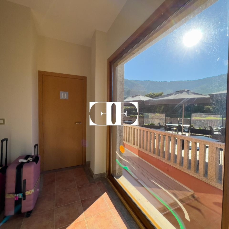 Inversión Hotelera de Éxito en Santa María de Oya: Hotel A Riña