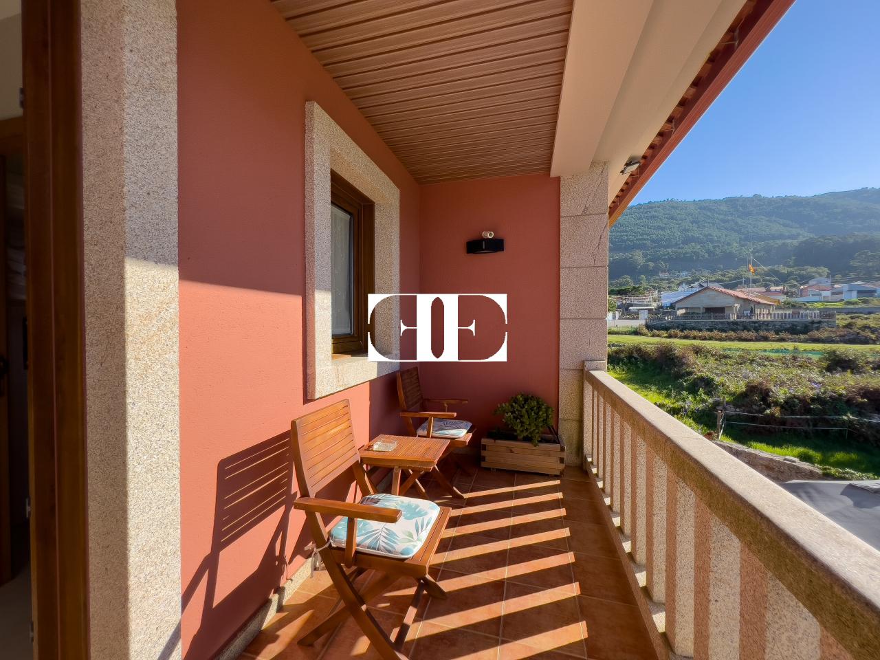 Inversión Hotelera de Éxito en Santa María de Oya: Hotel A Riña