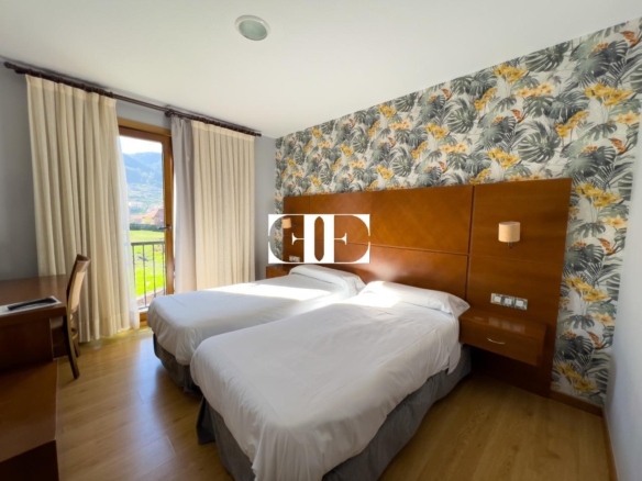 Inversión Hotelera de Éxito en Santa María de Oya: Hotel A Riña