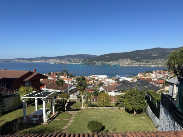 Se vende terreno edificable con vistas al mar y a las Cies en Chapela, cerca de Vigo